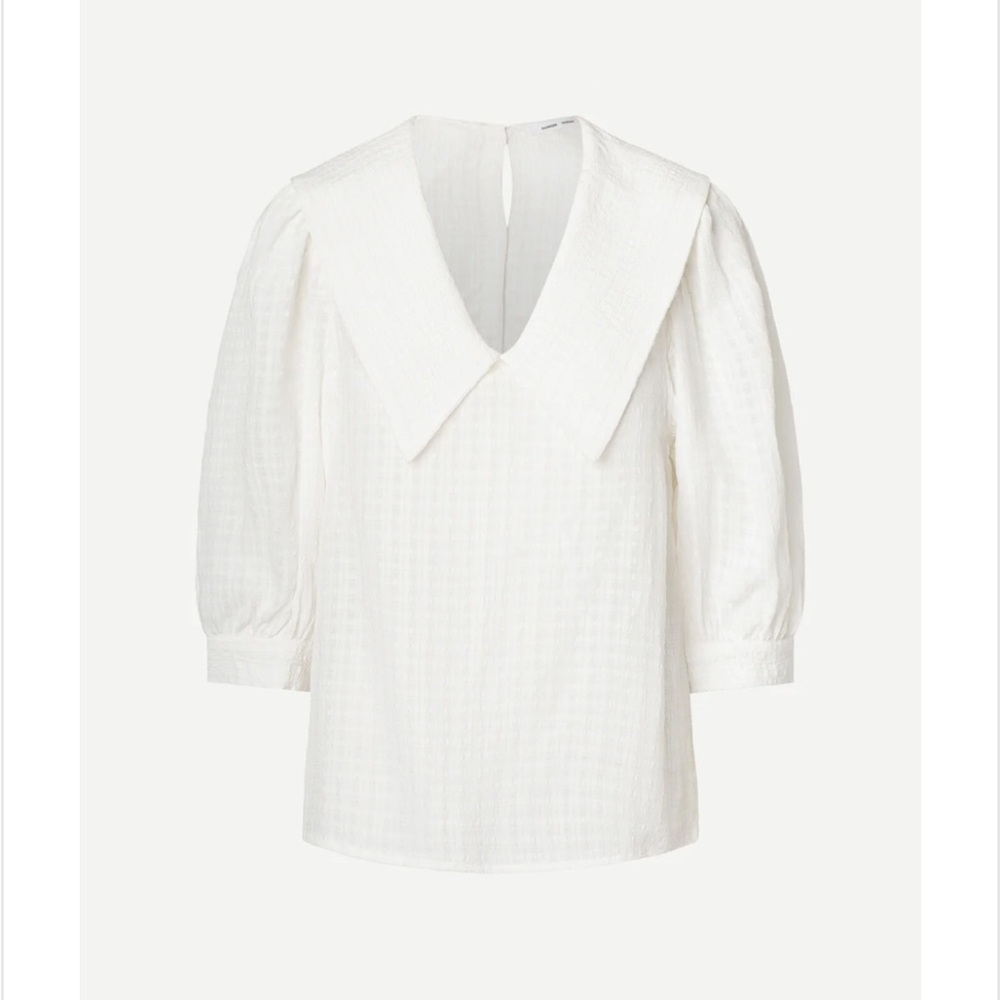 SAMSOE White Textured Pilgrim Collar Blouse